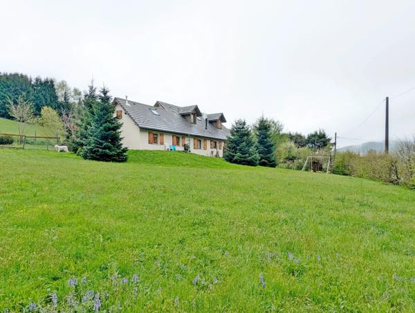 Maison familiale de 136 m² sur 1800 m² de terrain avec appartement indépendant – Méaudre – Massif du Vercors