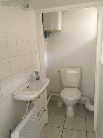 Local commercial à louer à Buzançais dans l'Indre (36500), ref : Location BUZANCAIS