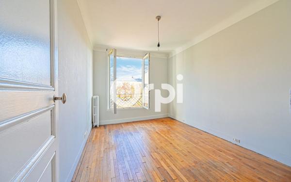 Appartement à vendre    2 pièces • 42 m2 Paris 11