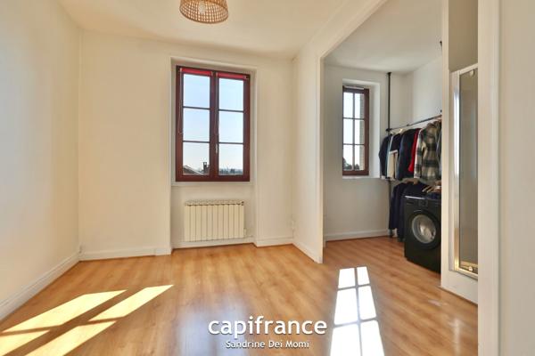 TASSIN LA DEMI-LUNE - APPARTEMENT T2 DE 45 M² avec cave