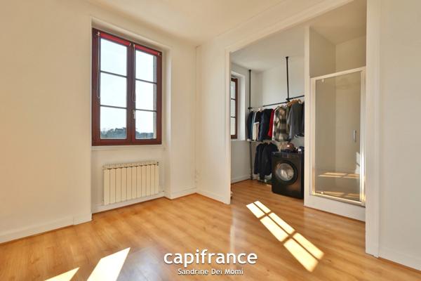 TASSIN LA DEMI-LUNE - APPARTEMENT T2 DE 45 M² avec cave