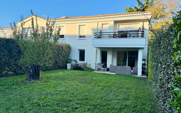 Appartement à vendre    2 pièces • 47 m2 Mérignac