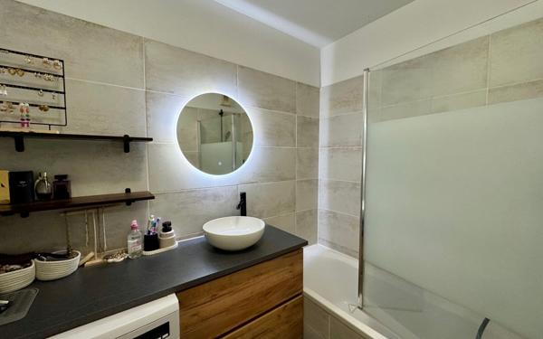 Appartement à vendre    2 pièces • 47 m2 Mérignac