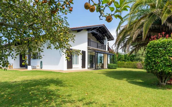 Maison à vendre    5 pièces •  Arbonne