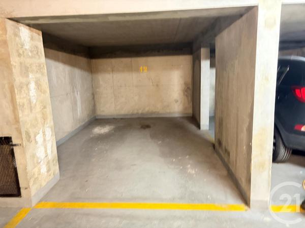 Parking à vendre  12 m 2   PARIS  - 75020