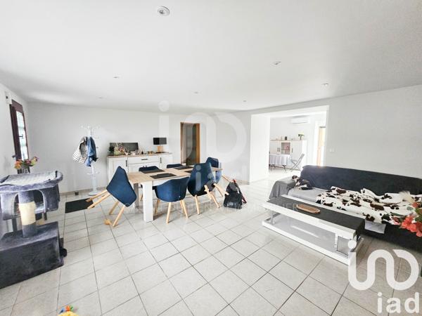 Maison à vendre 6 pièces 130 m² Saint-Jouan-de-l'Isle