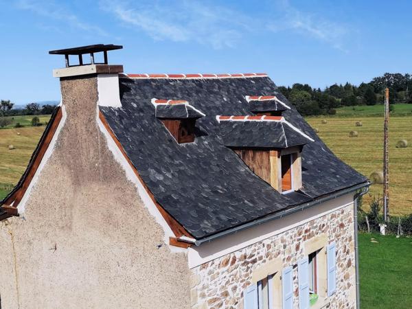 Maison en pierre avec grange et terrain – Sans voisins, proche Villefranche-de-Rouergue