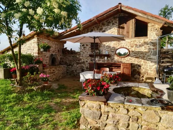 Maison en pierre avec grange et terrain – Sans voisins, proche Villefranche-de-Rouergue
