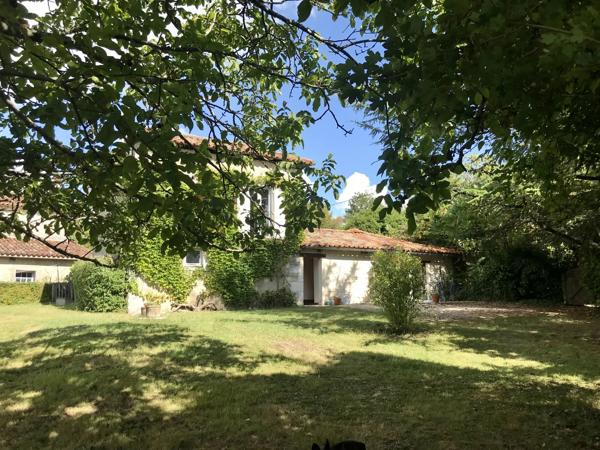 Belle maison de campagne avec maison d'amis et piscine