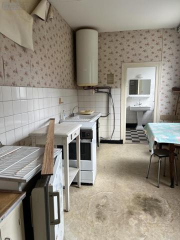 Immeuble à vendre à Guingamp dans les Côtes-d'Armor (22200), ref : 22064-1304