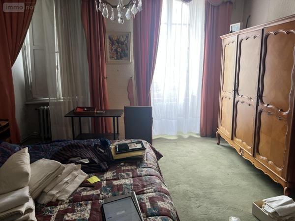 Immeuble à vendre à Guingamp dans les Côtes-d'Armor (22200), ref : 22064-1304