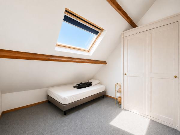 Maison
         6 pièces
        - 180 m² Bien prestige 459 000 € *
