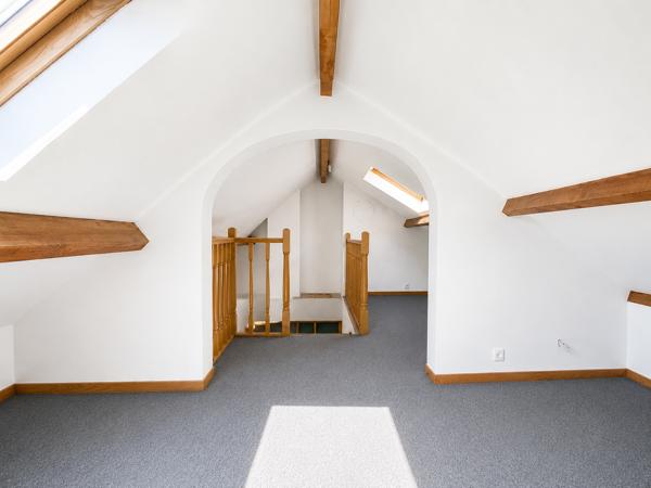 Maison
         6 pièces
        - 180 m² Bien prestige 459 000 € *