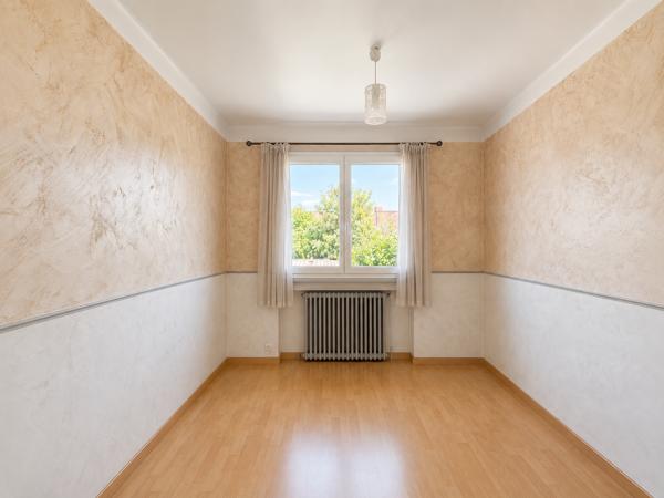 Maison
         6 pièces
        - 180 m² Bien prestige 459 000 € *