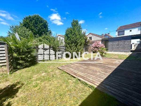 À vendre Maison 7 pièces 230 m² - Poitiers 86000