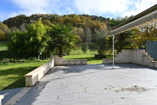 Laroque-Timbaut (47340) Magnifique moulin restauré avec un lac privé