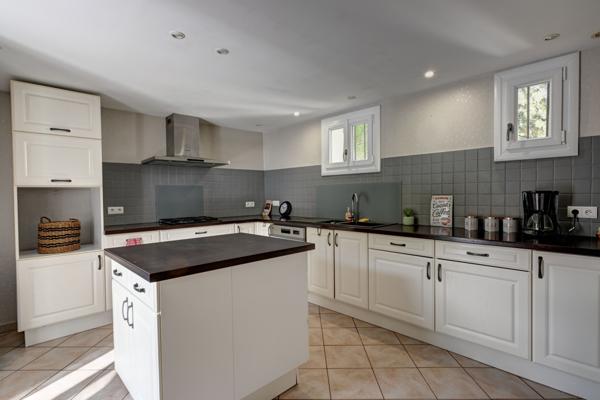 Laroque-Timbaut (47340) Magnifique moulin restauré avec un lac privé