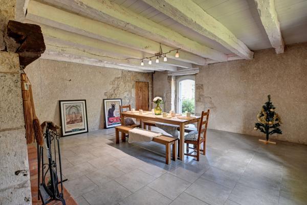 Laroque-Timbaut (47340) Magnifique moulin restauré avec un lac privé