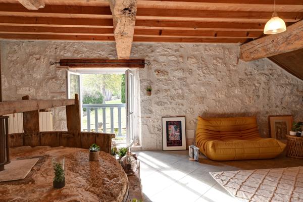 Laroque-Timbaut (47340) Magnifique moulin restauré avec un lac privé