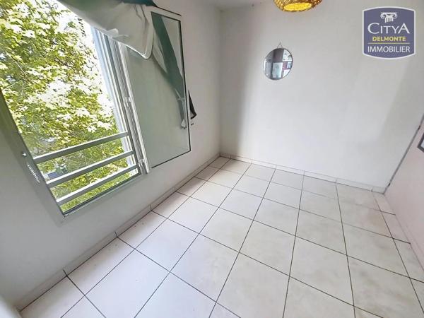 Appartement à vendre 4 pièces 76m² Saint-Pierre (97410)