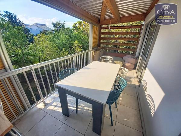 Appartement à vendre 4 pièces 76m² Saint-Pierre (97410)