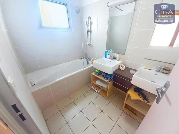 Appartement à vendre 4 pièces 76m² Saint-Pierre (97410)