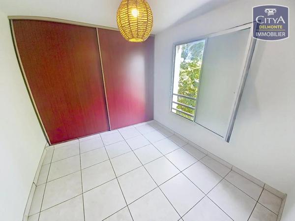 Appartement à vendre 4 pièces 76m² Saint-Pierre (97410)