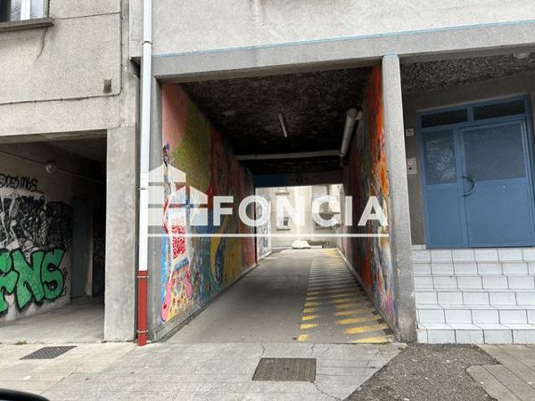 Location Parking - 75 RUE NICOLAS CHORIER Grenoble 38000