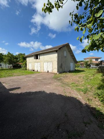 Dépendance à fort potantiel de réhabilitation sur un terrain de 1275 m²