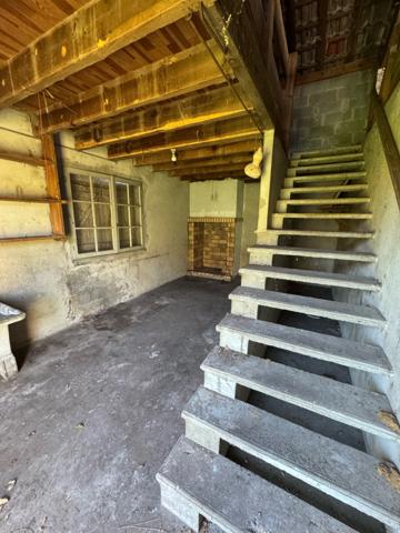 Dépendance à fort potantiel de réhabilitation sur un terrain de 1275 m²