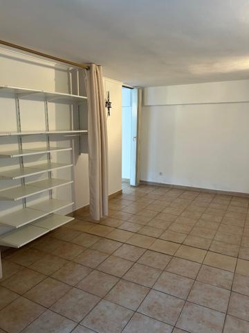 Appartement type 2 CABRIES (13480)