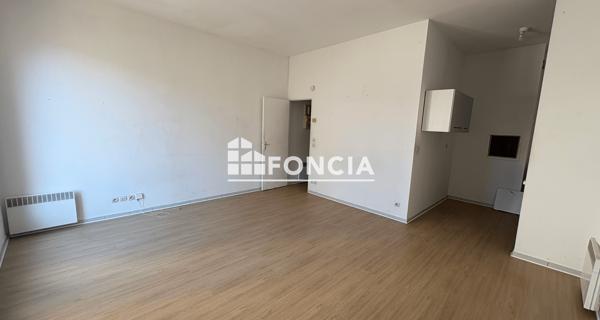 Location Studio 31 m² - Melun 77000