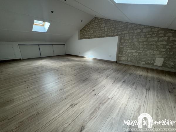Location Maison de village rénovée - 2 chambres - 82m² - Cour et jardinet - JUILLAC LE COQ