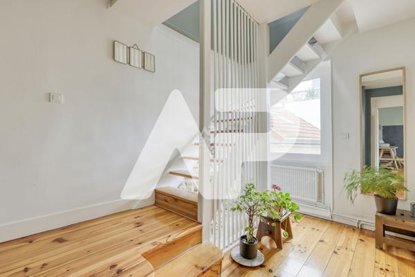 Maison Nanterre 6 pièce(s) 120 m2 €740 000 ** - Référence 15349