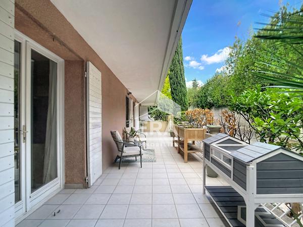 A VENDRE MARSEILLE 13009 APPARTEMENT 5pièces 179 m2 - JARDIN, PISCINE+CAVE +GARAGE-QUARTIER DU CABOT