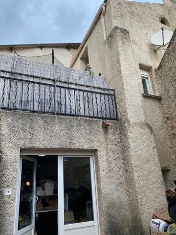 Maison à vendre    3 pièces •  Aspiran