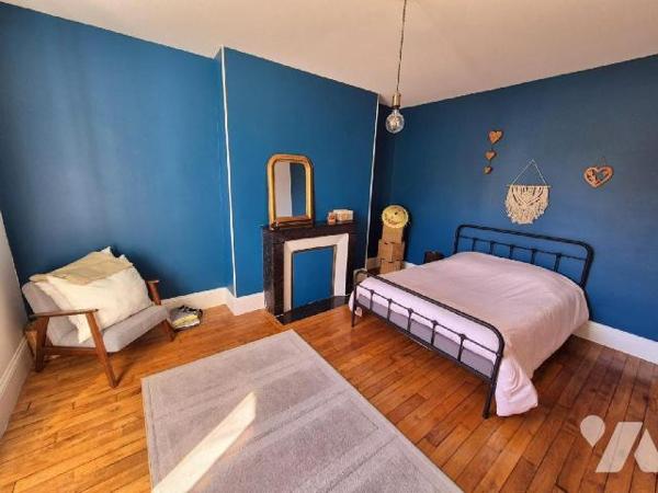 Magnifique Maison Bourgeoise du 18e et ancienne bâtisse de l'Abbaye de Molesme saura vous sédui...