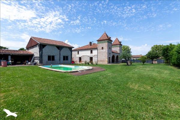 Maison à vendre |  Donzac |  5 pièces | 271 m²