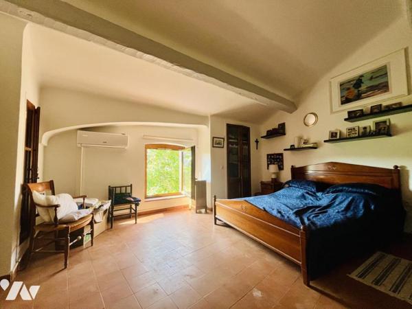 Propriété atypique + dépendance à Puget Ville 