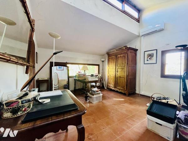 Propriété atypique + dépendance à Puget Ville 