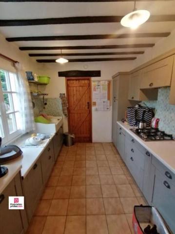 RANES (61) Longère Normande à colombages ( vendue entièrement meublée et équipée), 135 m2 environ, 6 pièces, 3 (possible 4) chambres, PRIX  241 500 , honoraires 5% inclus à la charge de l'acquéreur soit 230 000 hors honoraires