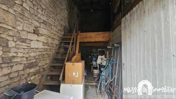 Vente Grand garage avec grenier - 50m² - JARNAC Centre-ville