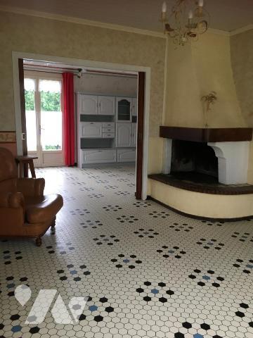 PAVLLON SUR SOUS-SOL AVEC BEAU TERRAIN