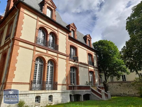 Appartement à louer 2 pièces 42m² Fontainebleau (77300)