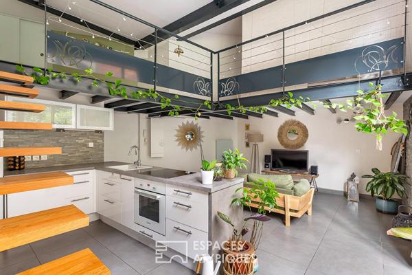 Loft avec terrasse dans un ancien atelier