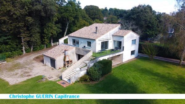 Maison à vendre 6 pièces proche de GARAT (16)