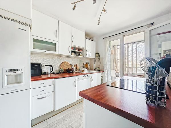 A vendre Marseille 13013 Marseille grand appartement T2 climatisé