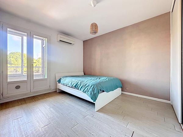 A vendre Marseille 13013 Marseille grand appartement T2 climatisé