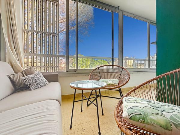 A vendre Marseille 13013 Marseille grand appartement T2 climatisé