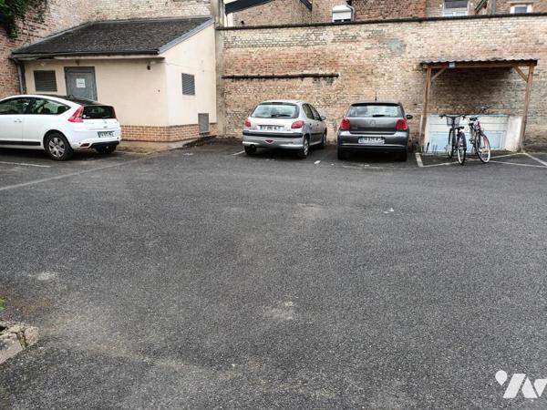 ST-HONORE, proche centre : Emplacement de parking aérien